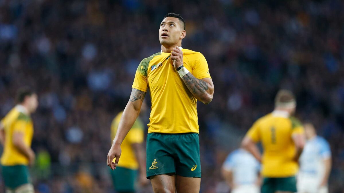 El jugador australiano despedido por comentarios homófobos demanda a la Federación de Rugby