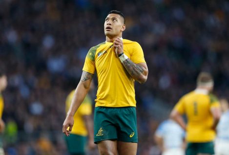 El jugador australiano despedido por comentarios homófobos demanda a la Federación de Rugby