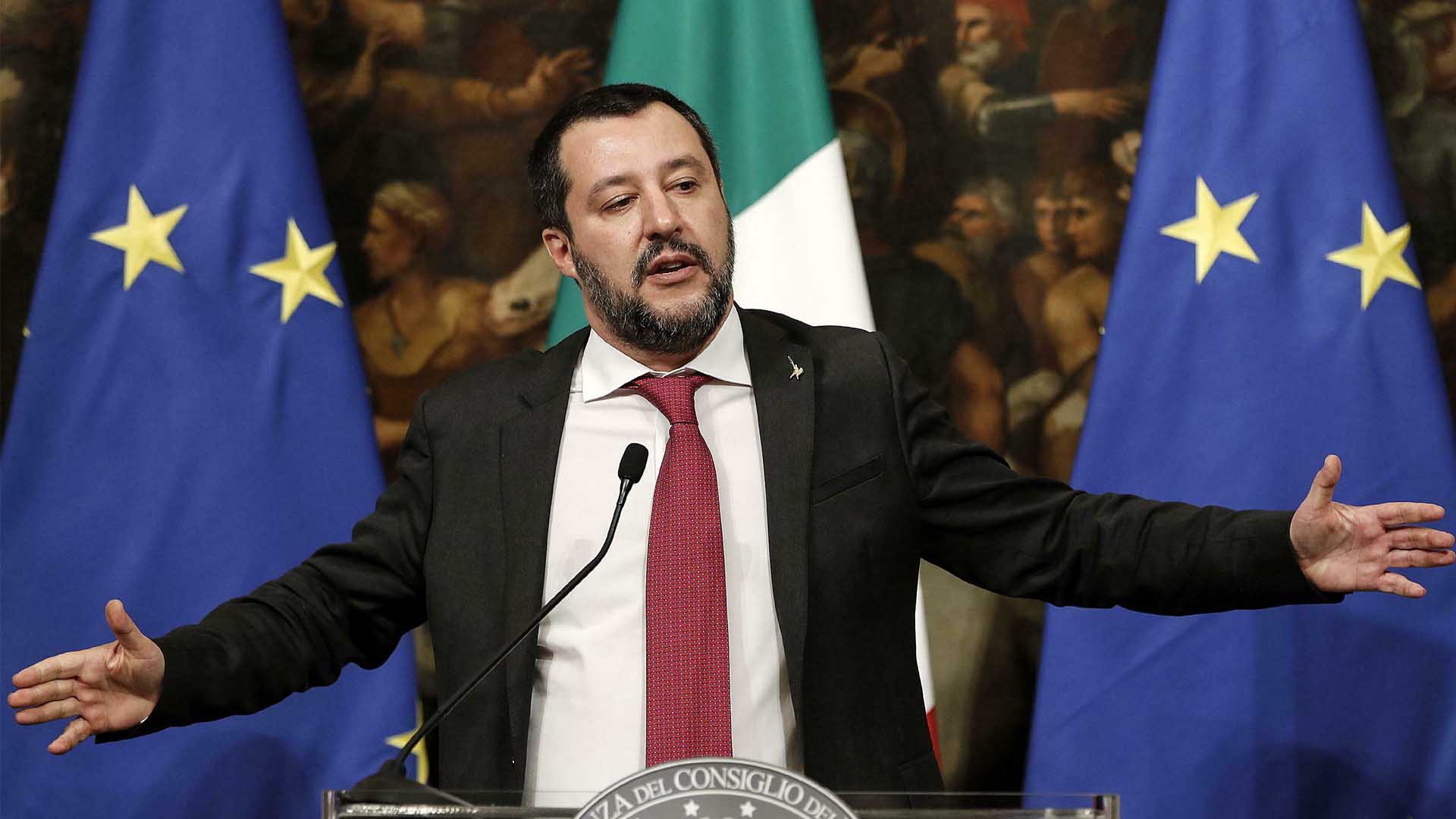 Salvini cierra las aguas italianas al barco alemán Eleonore con 100 migrantes a bordo