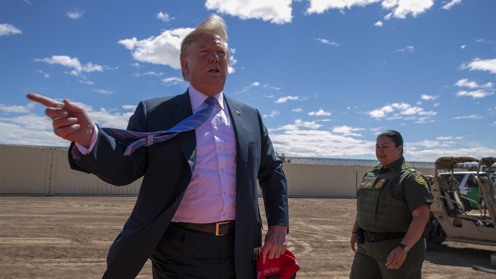 Trump desvía 155 millones para desastres naturales a su política fronteriza