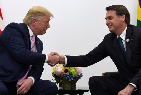 Trump elogia los esfuerzos de Bolsonaro en los incendios en la Amazonía
