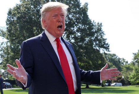 Trump reafirma su defensa al derecho a portar armas en EEUU tras los tiroteos