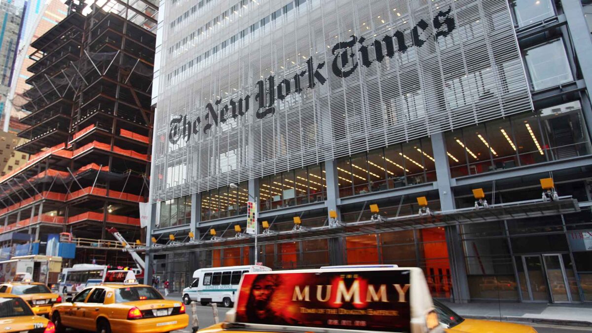 Un redactor del New York Times pidió a Epstein una donación de 30.000 dólares