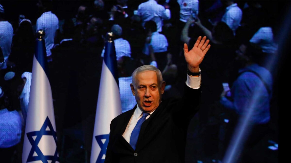 Benjamin Netanyahu insta al centrista Beny Gantz a formar un gobierno de unión en Israel