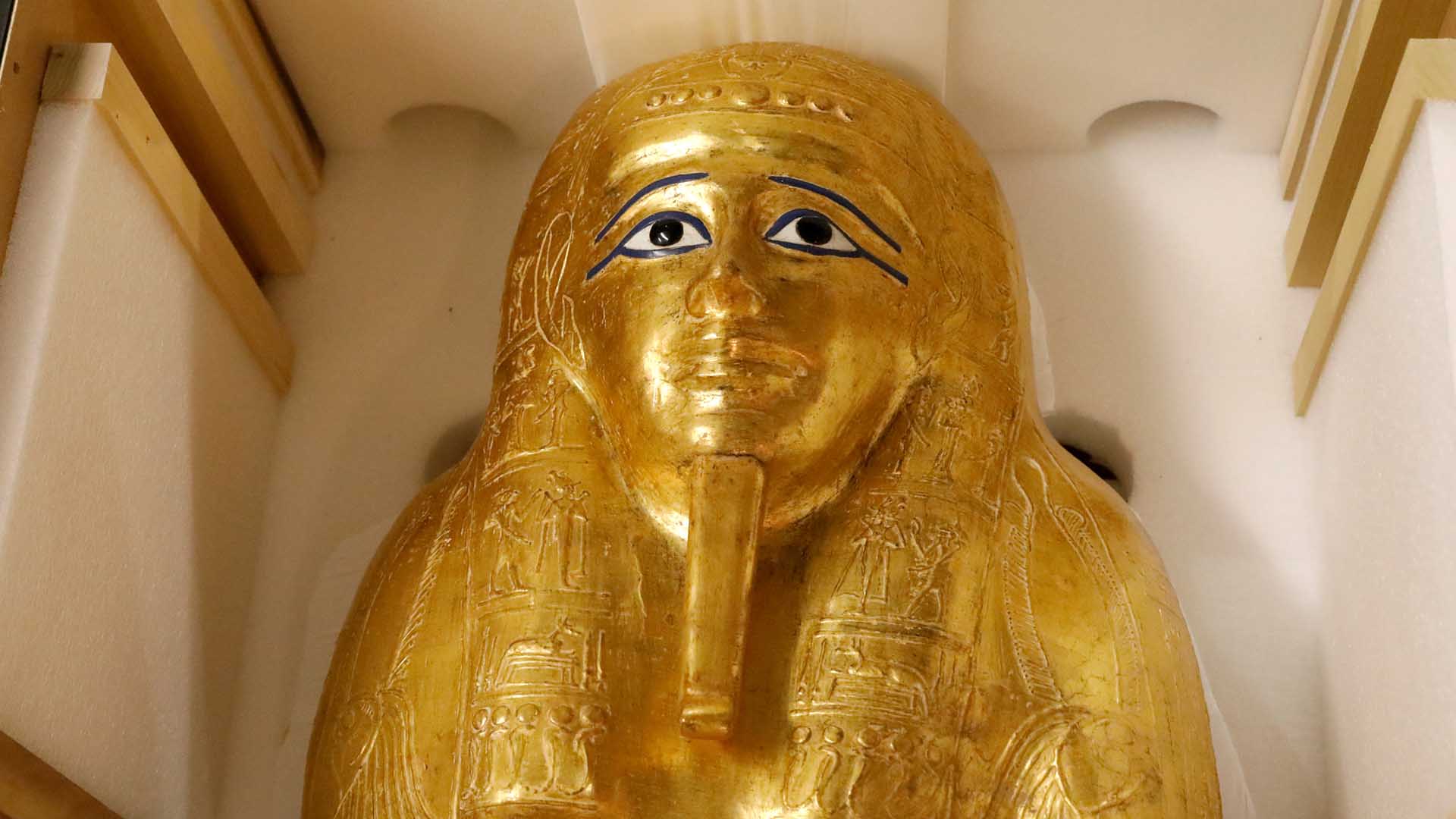 Nueva York devuelve a Egipto un valioso sarcófago robado en 2011 que se exhibió en el Met