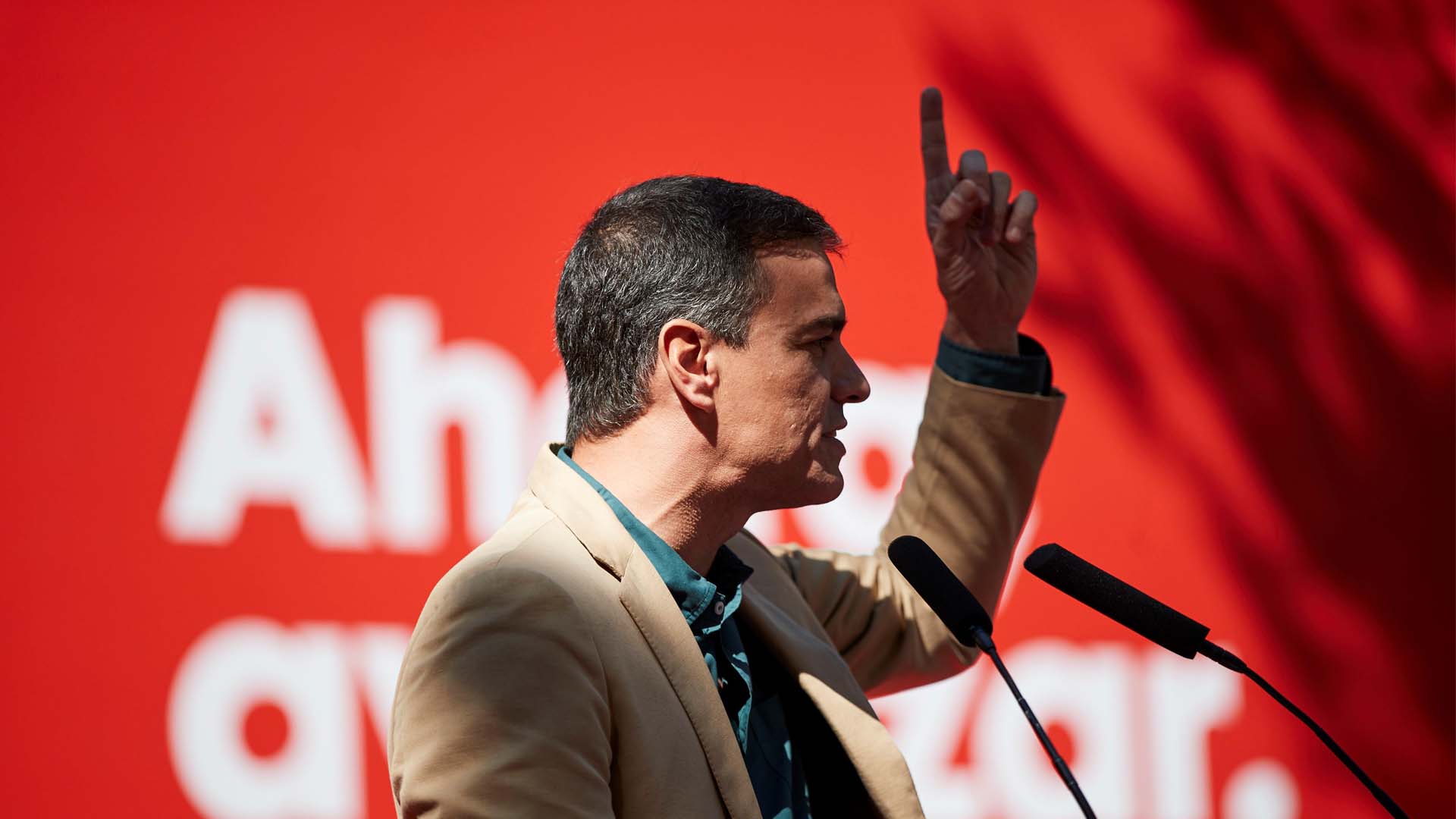 Sánchez promete actuar "con serena firmeza" si los independentistas vuelven a "quebrar" el Estatut