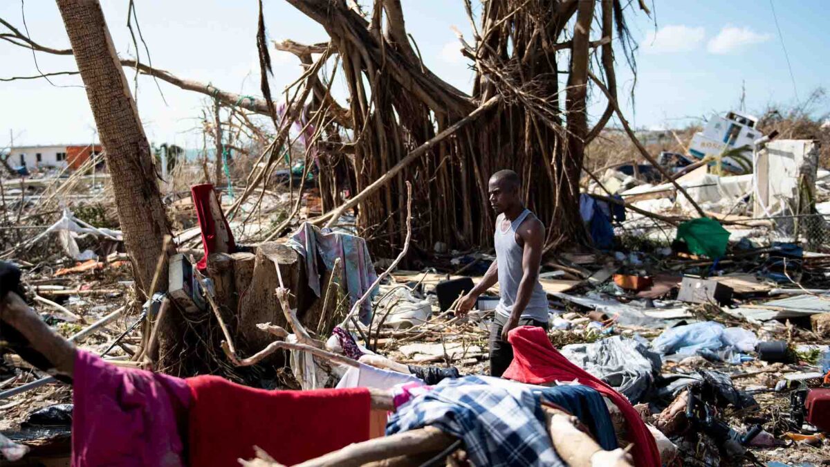 Ascienden a 30 los muertos en Bahamas tras el paso de Dorian, que se degrada a categoría 1