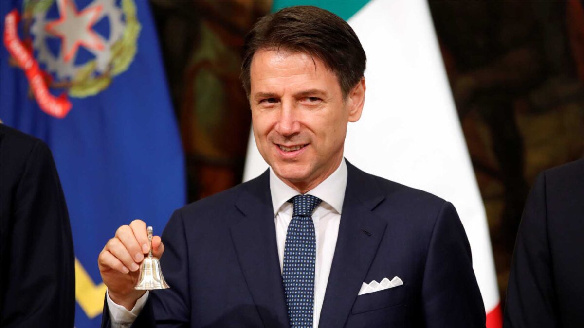 Conte asegura que Italia revisará las leyes de inmigración pero pide a la UE solidaridad real