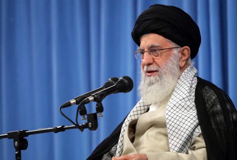El guía supremo de Irán asegura que "no habrá ninguna negociación con EEUU"