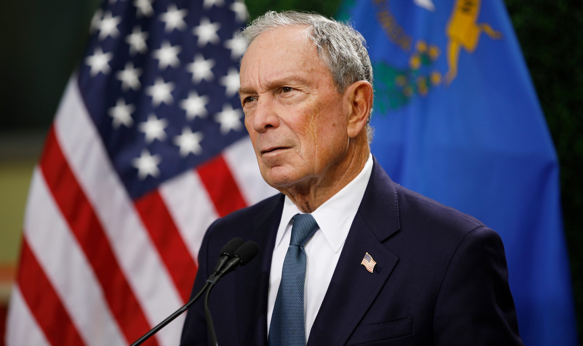 El magnate Michael Bloomberg destinará 160 millones de dólares a combatir el cigarrillo electrónico