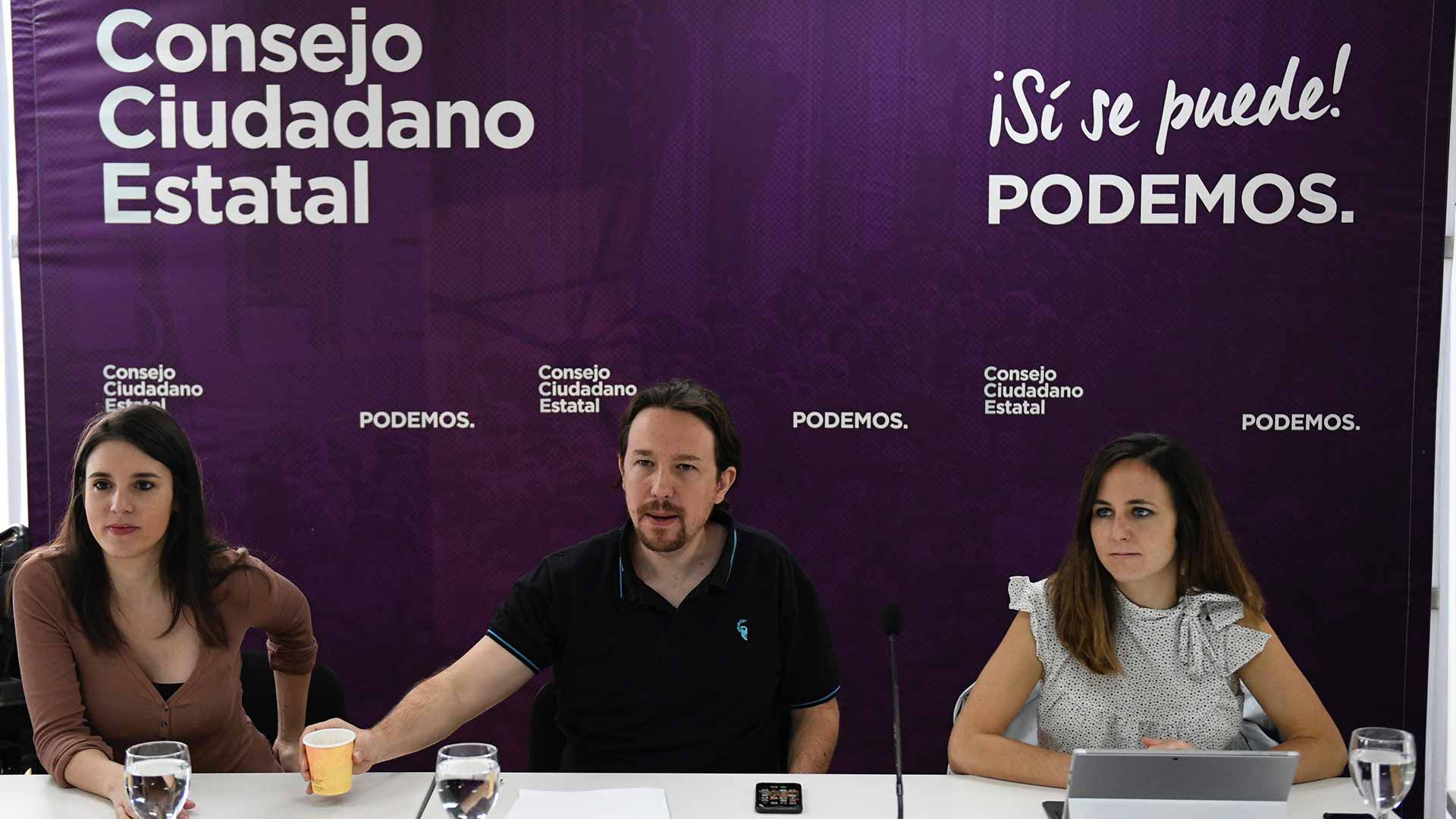 Iglesias asegura respetar la decisión de Errejón pero le recuerda que Podemos no nació para "apuntalar el bipartidismo"