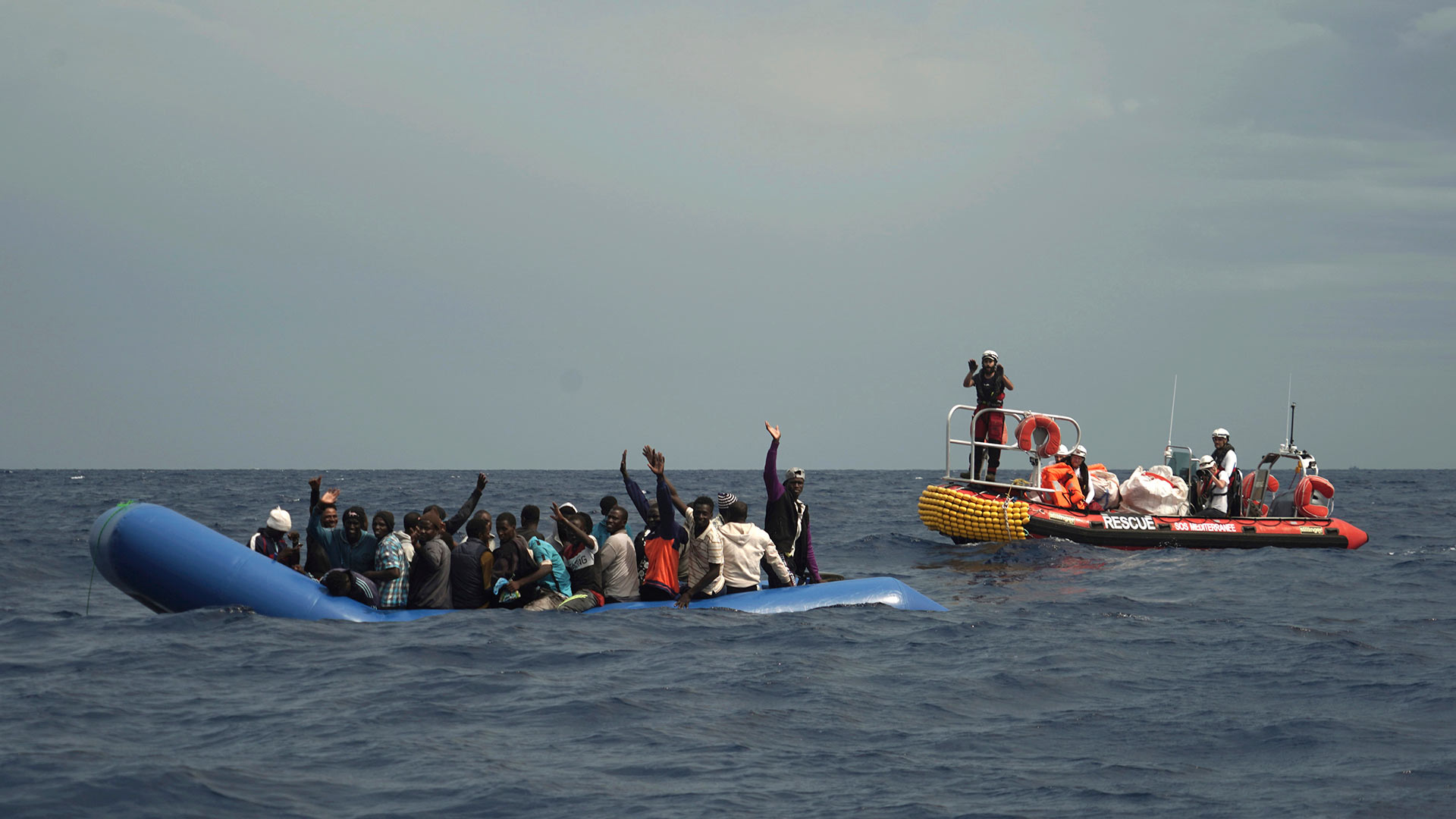 Los 82 migrantes del 'Ocean Viking' serán reubicados en varios países de la UE
