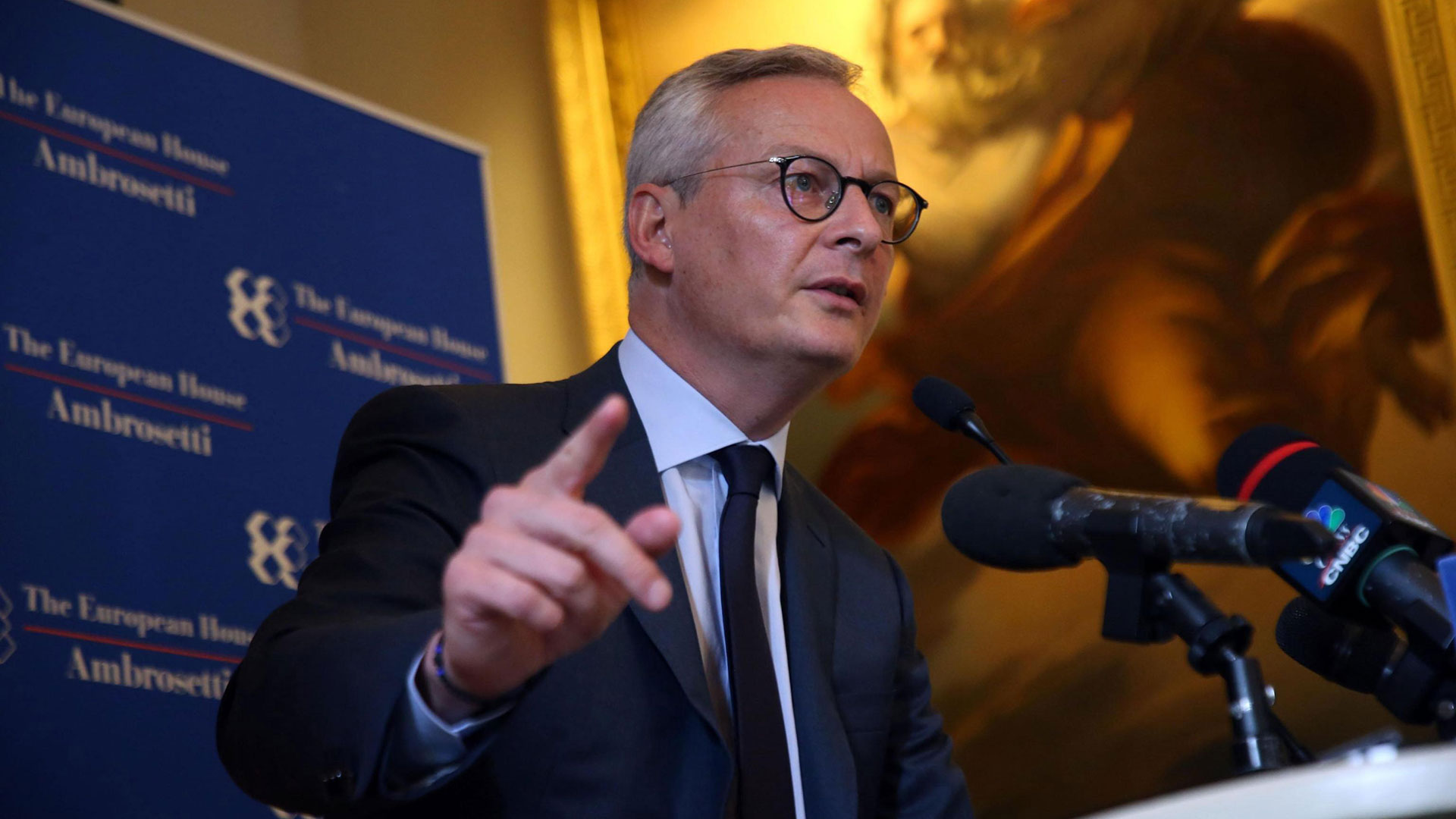 Los ministros de Finanzas y Hacienda de Francia reciben una carta con tres balas y la advertencia: "Son de 9mm"
