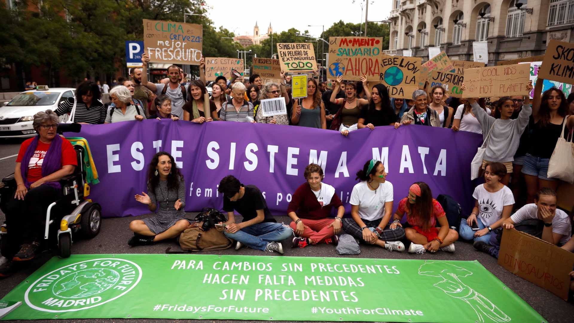 Miles de personas se movilizan en España contra la crisis climática 2