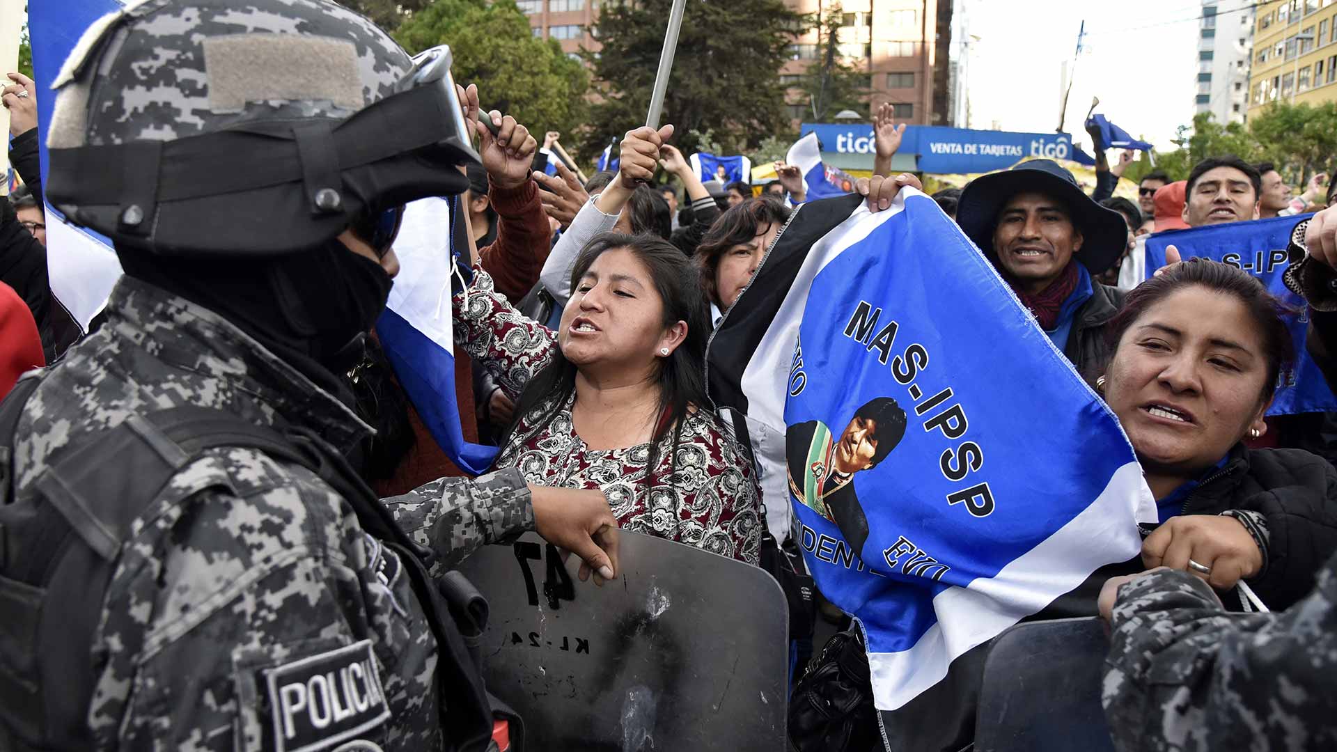 Estalla la violencia en Bolivia mientras se espera el resultado electoral