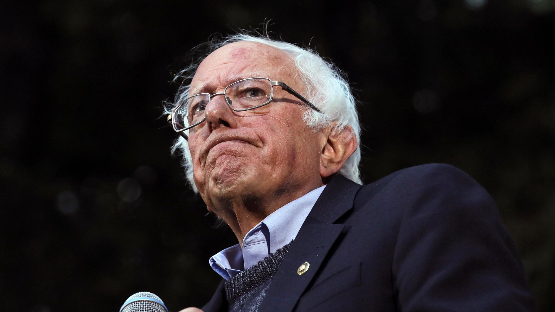 Bernie Sanders cancela sus actos de campaña tras ser hospitalizado
