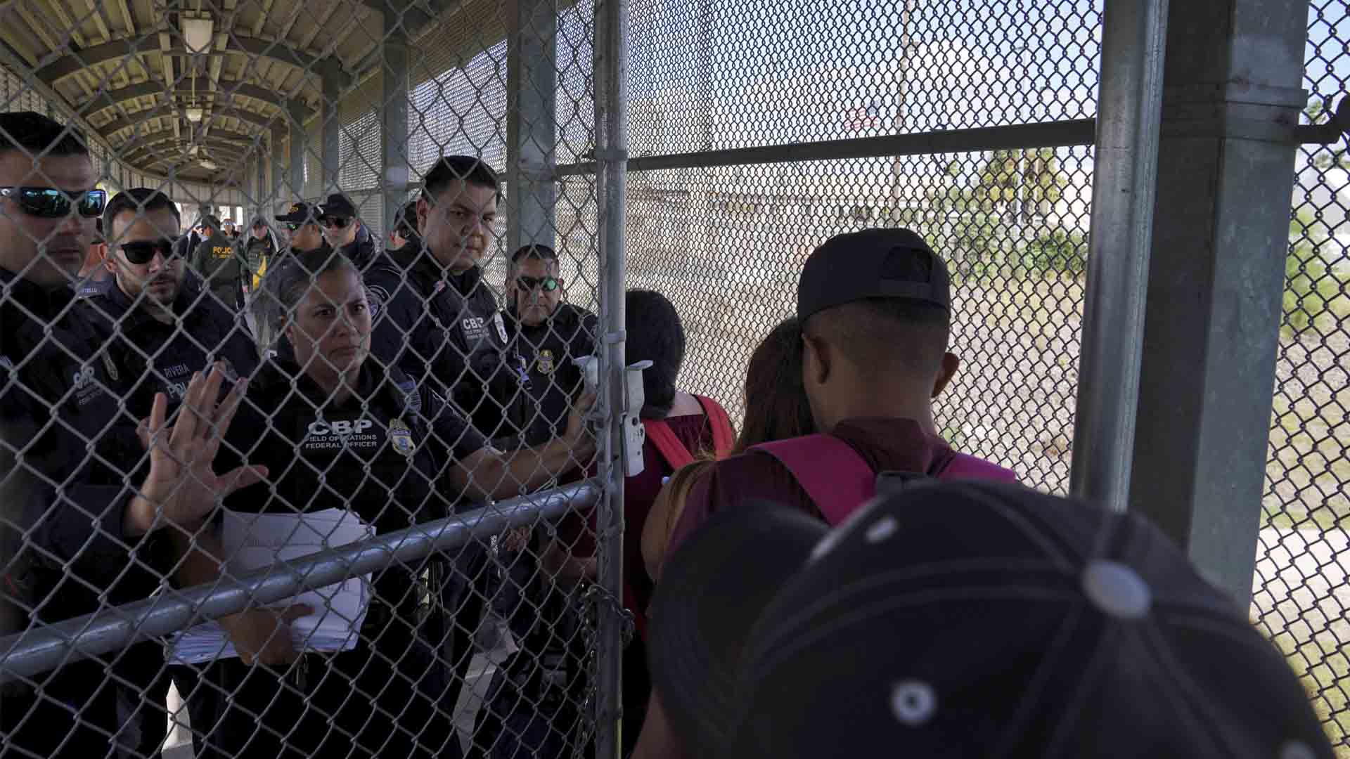 Estados Unidos pone en marcha un programa secreto para acelerar la deportación de migrantes