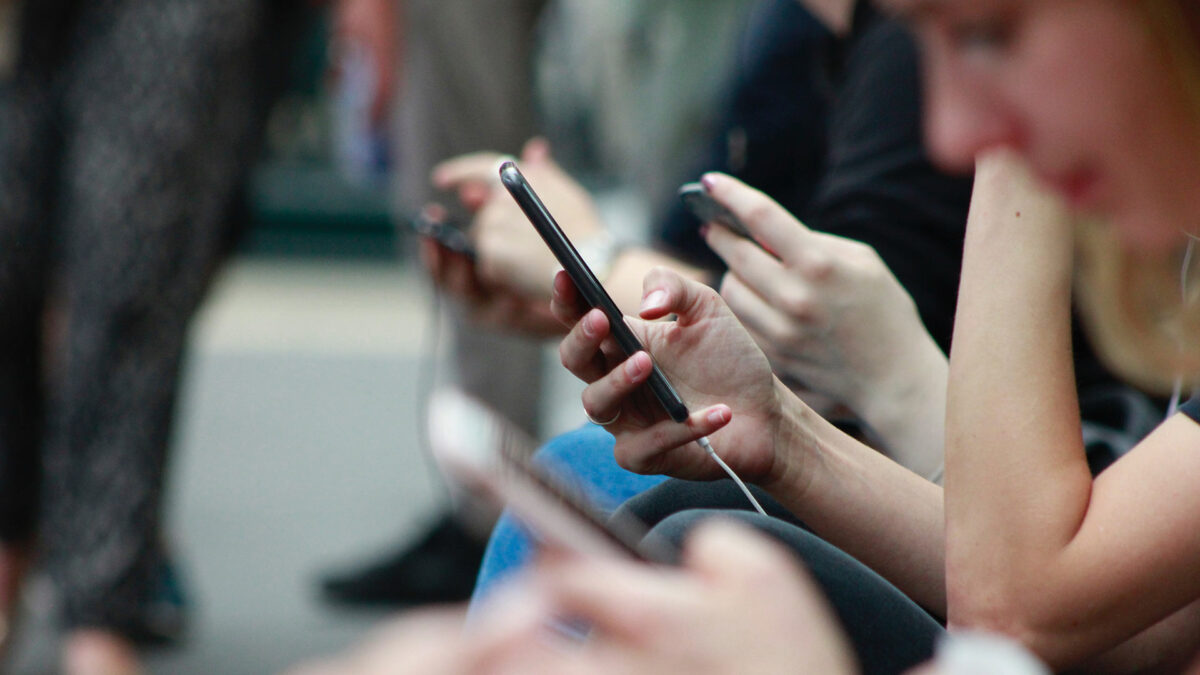 ¿Son todos los adolescentes adictos a las redes sociales?