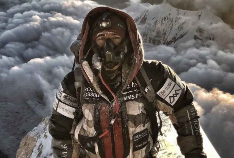 Nuevo récord mundial: un escalador nepalí toca las 14 cimas más altas de la Tierra en solo 190 días
