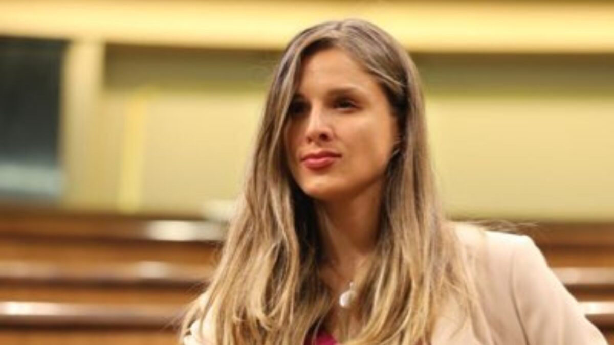 La exdiputada Malena Contestí arremete contra Vox tras dimitir: «Es extremista y antisistema»