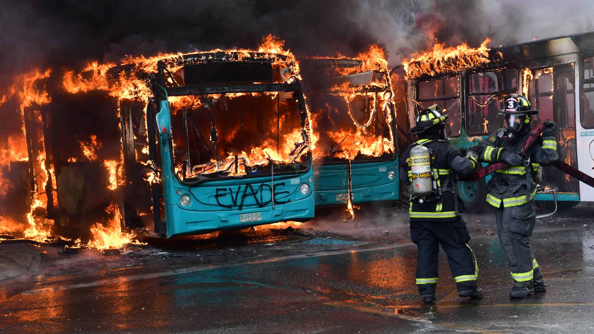 Al menos dos muertos y un herido grave en las protestas de Santiago de Chile