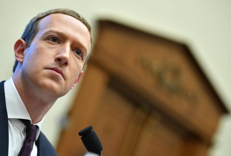 Facebook acepta pagar 500.000 libras de multa por el caso Cambridge Analytica