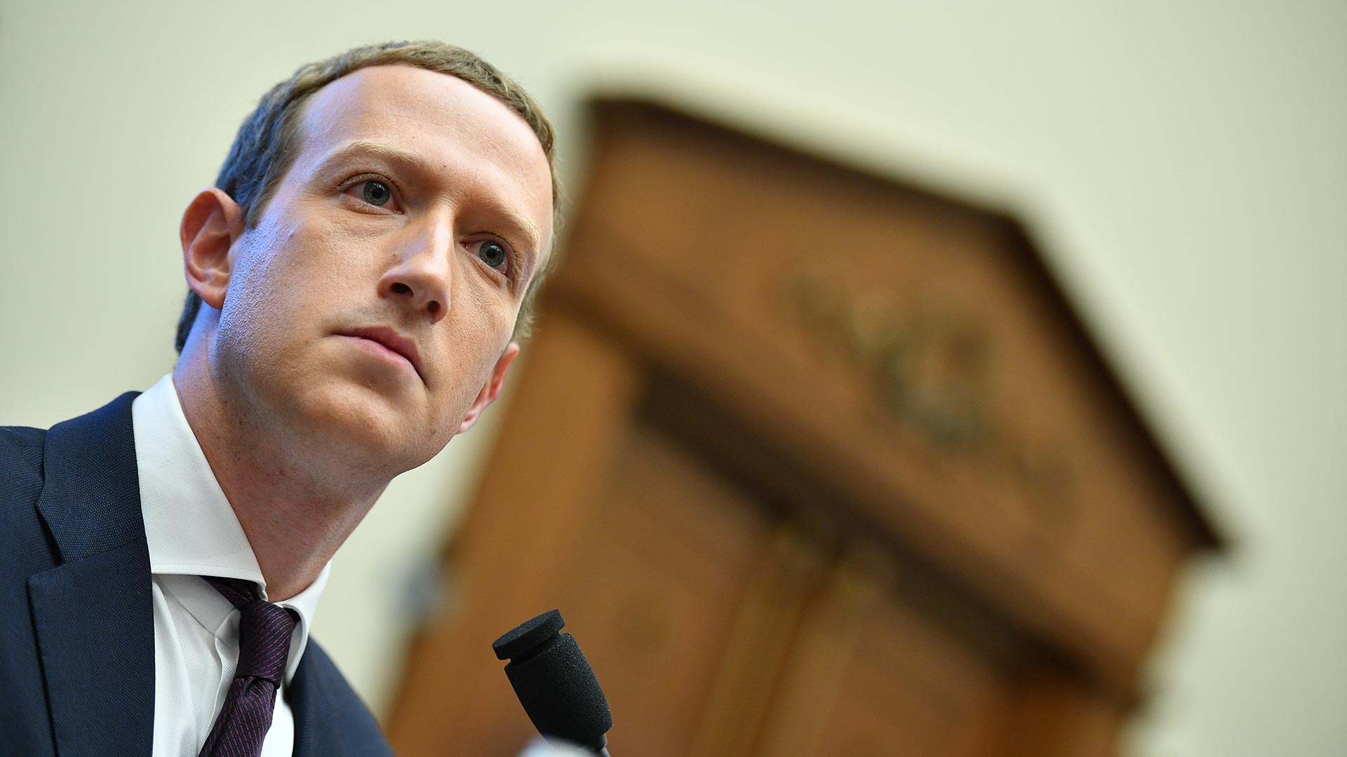 Facebook acepta pagar 500.000 libras de multa por el caso Cambridge Analytica