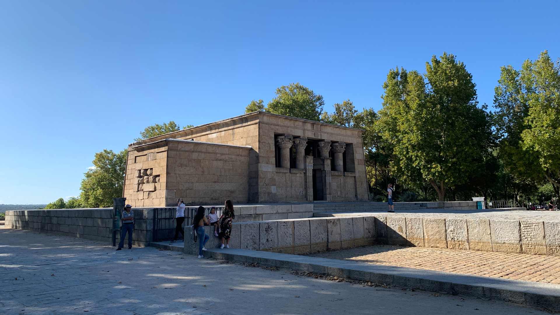 La agónica muerte del Templo de Debod, el tesoro abandonado por Madrid 1