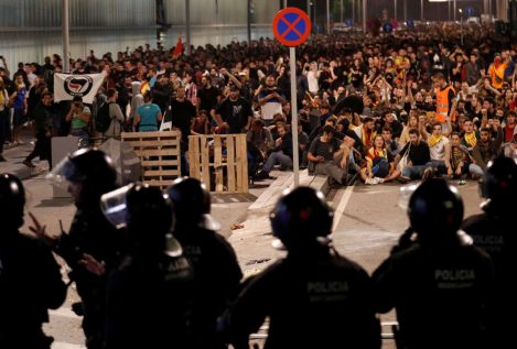 Las protestas contra la sentencia del 'procés' dejan más de 130 heridos, la mayoría en El Prat
