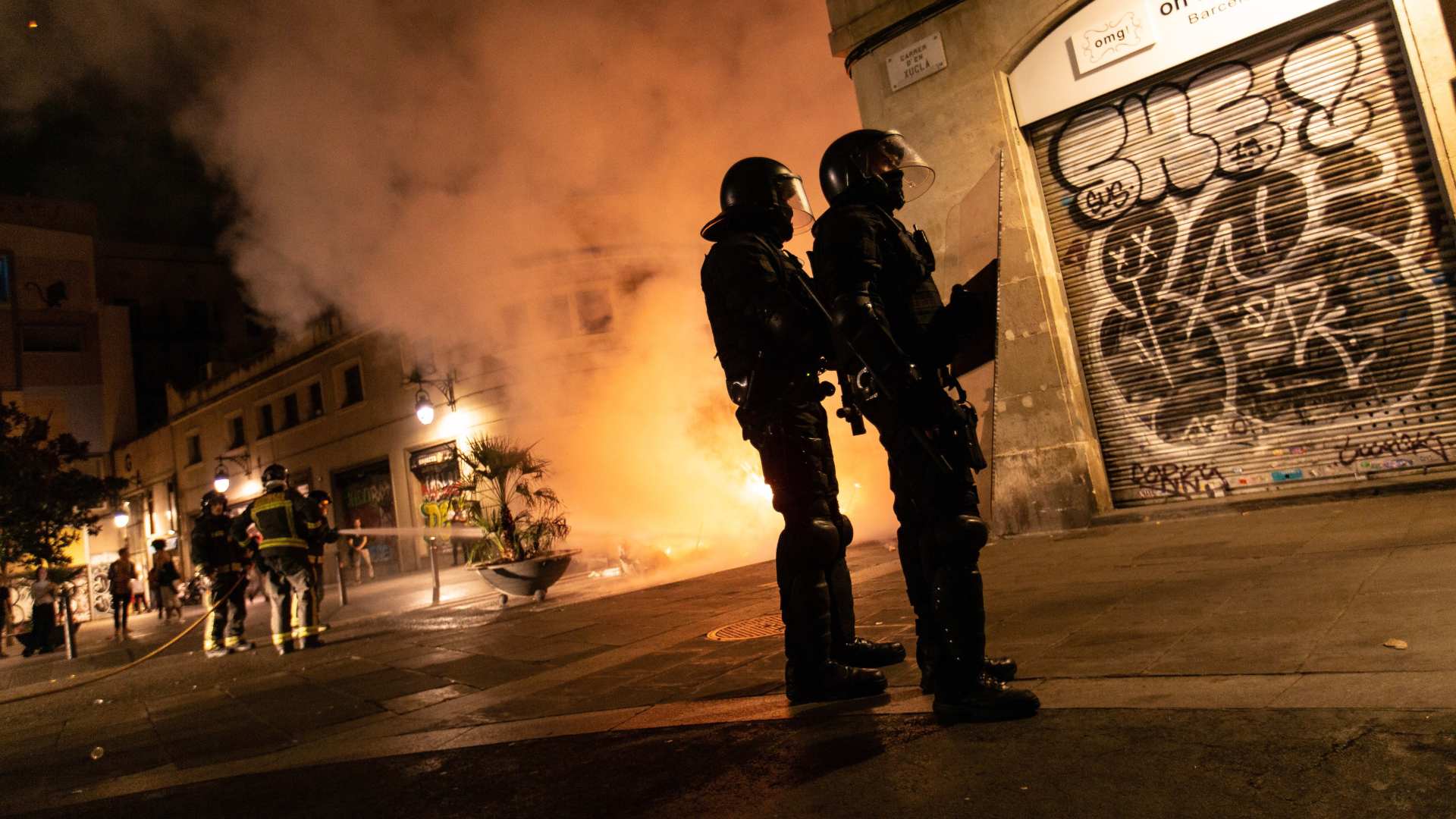 Tensión sin grandes incidentes tras cinco noches de disturbios en Barcelona