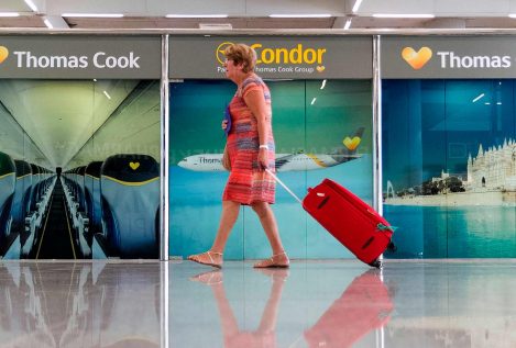 El Gobierno gastará 300 millones en paliar la crisis provocada por la quiebra de Thomas Cook
