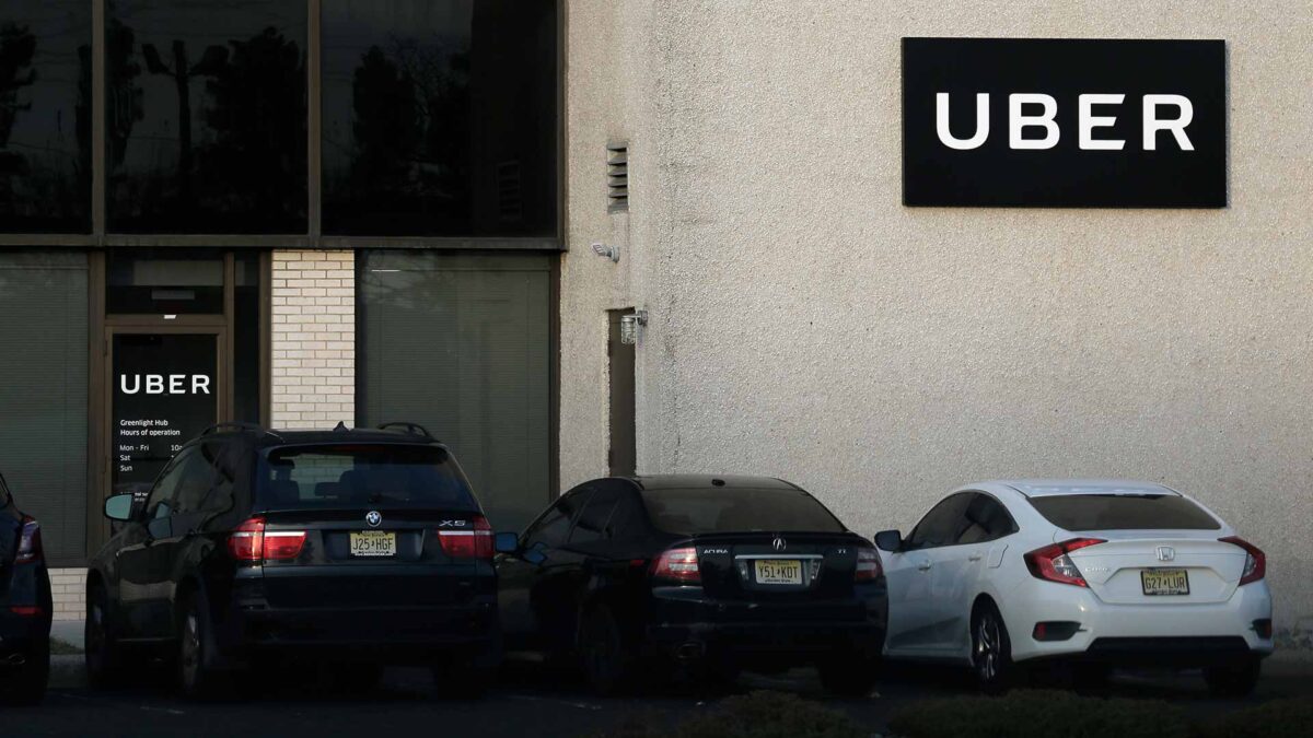 Varias ONG acusan a Uber de contaminar las ciudades europeas