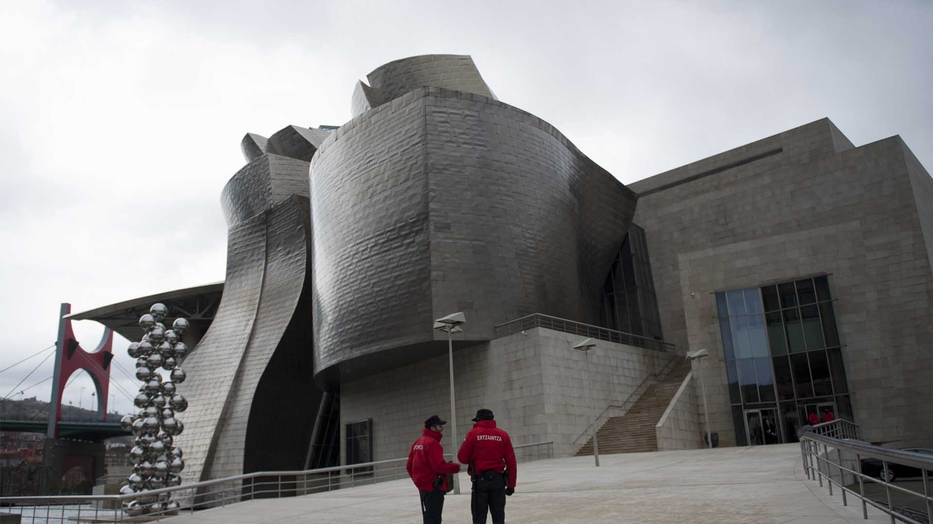 El Guggenheim recibirá tres millones en 2020 para reanudar la compra de obras de arte