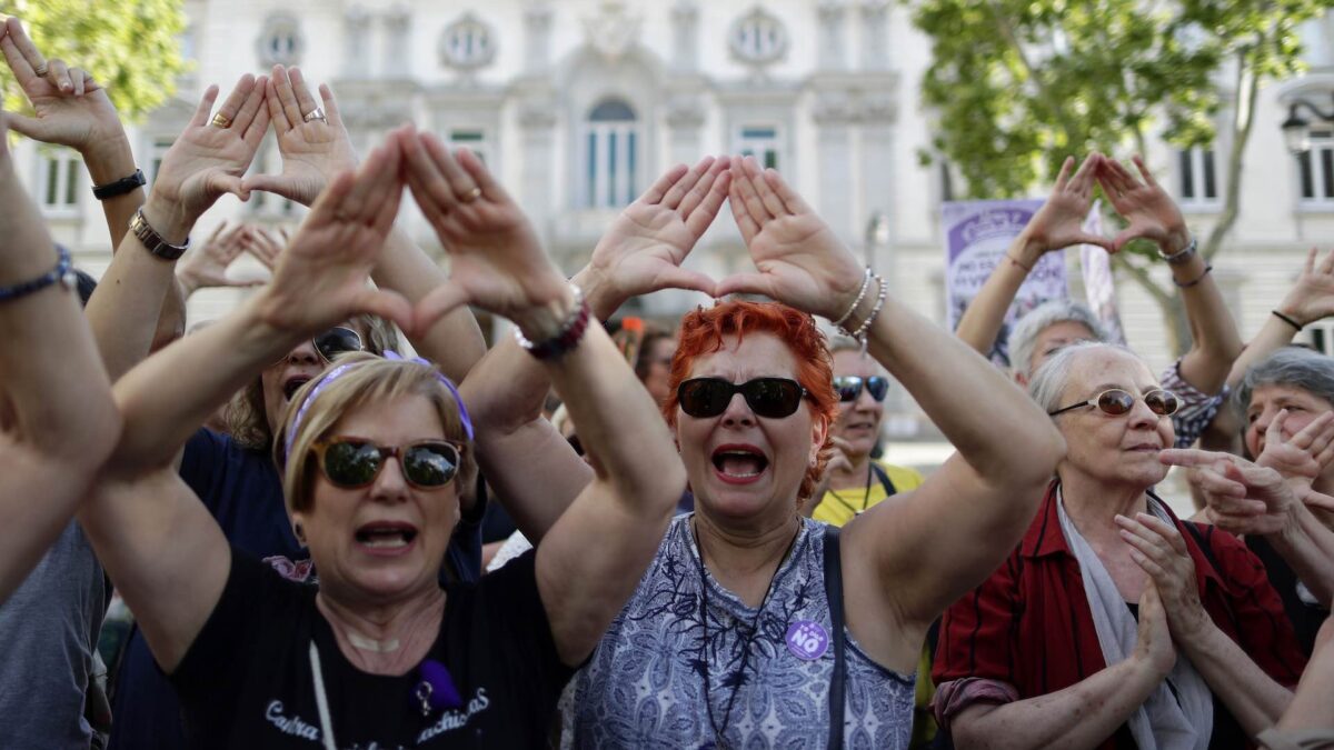 Recogidas más de 300.000 firmas para reformar los delitos sexuales en el Código Penal