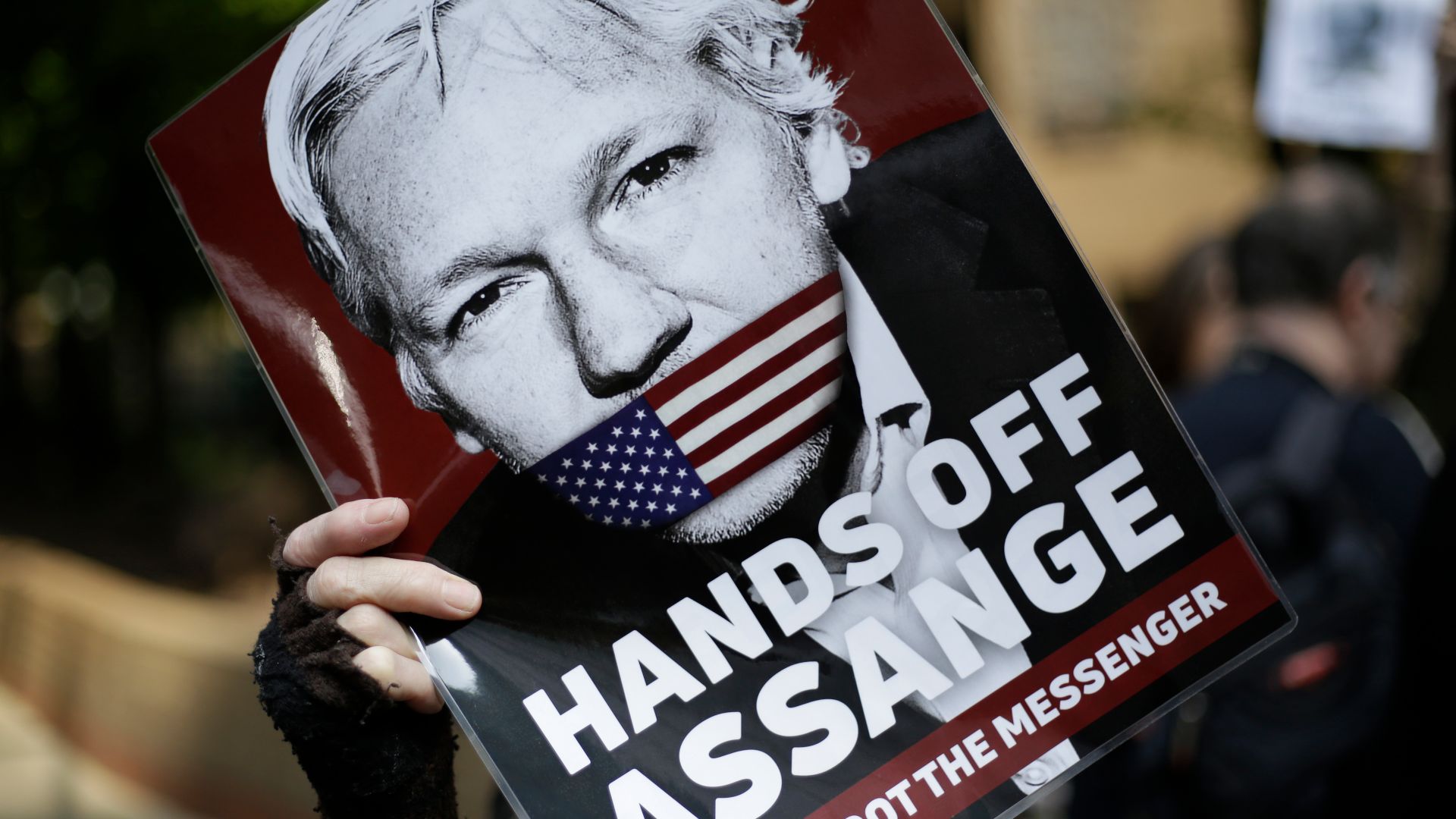 La Fiscalía sueca abandona el caso por violación contra Assange