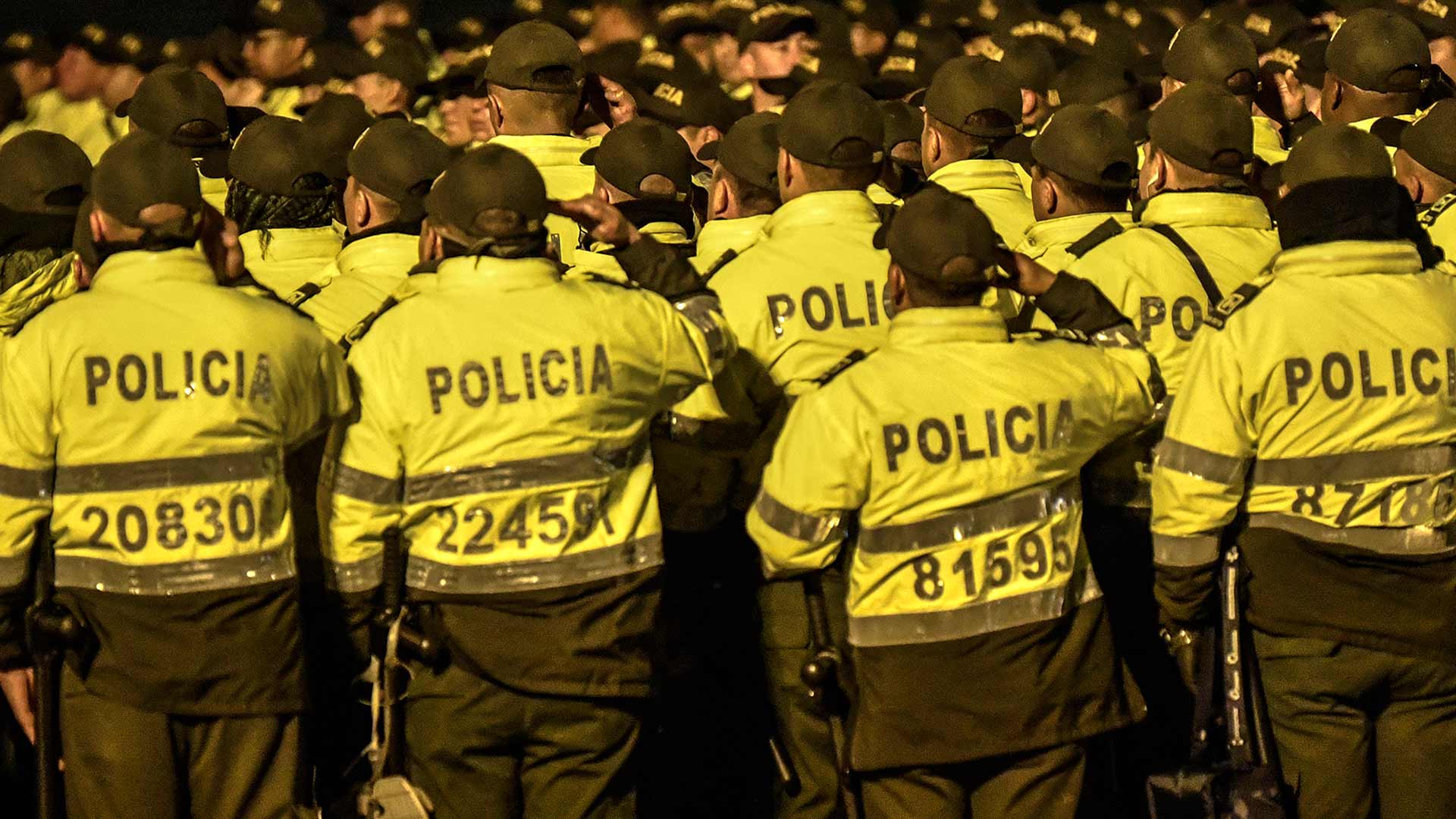 Tres policías muertos y siete heridos en un atentado en Colombia