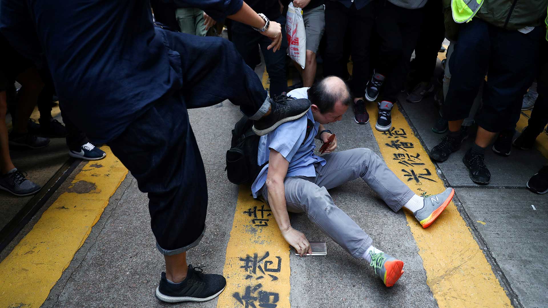 Estalla una crisis diplomática entre China y EEUU por el conflicto en Hong Kong