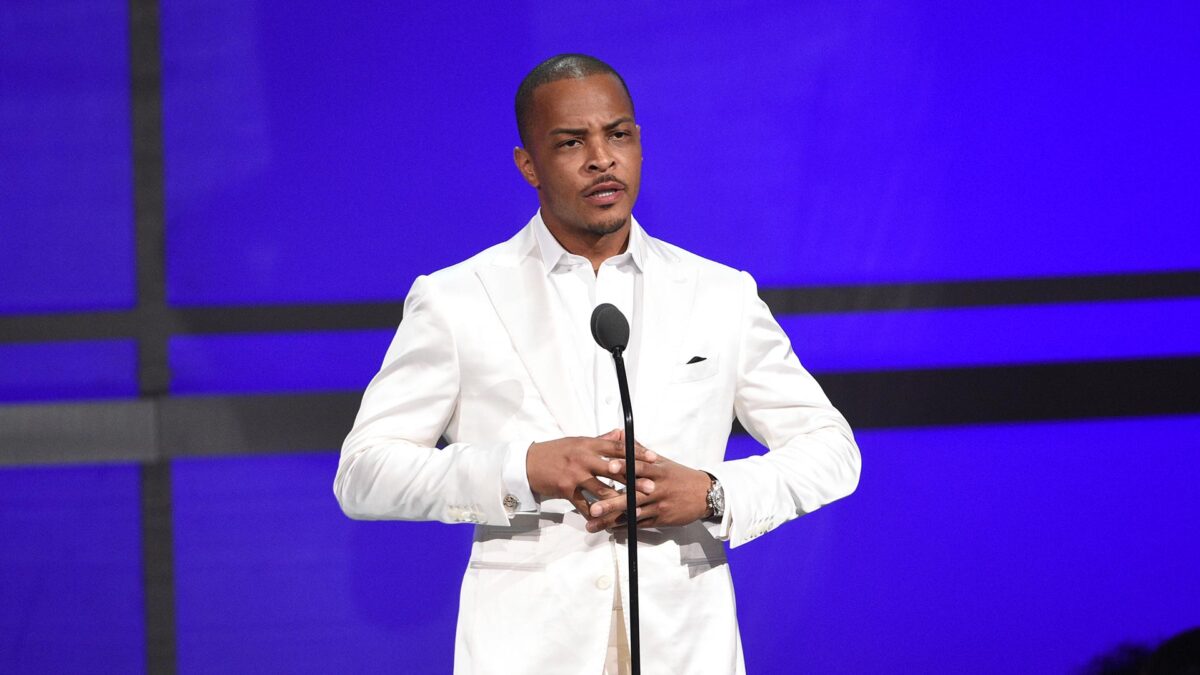 El rapero T.I. admite que obliga a su hija de 18 años a someterse a una «prueba de virginidad» cada año