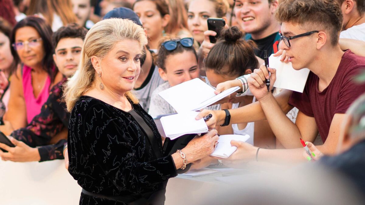 La actriz Catherine Deneuve, hospitalizada en estado «serio»