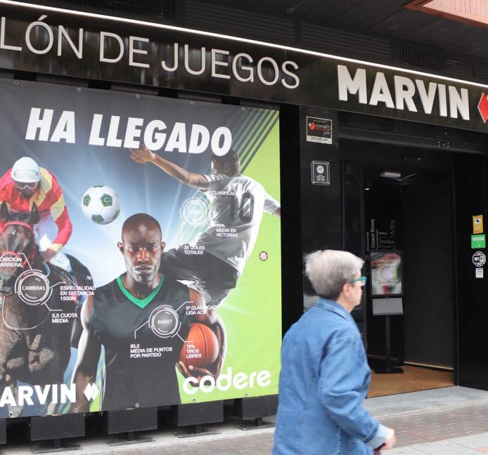La Comunidad de Madrid suspende la apertura de casas de apuestas