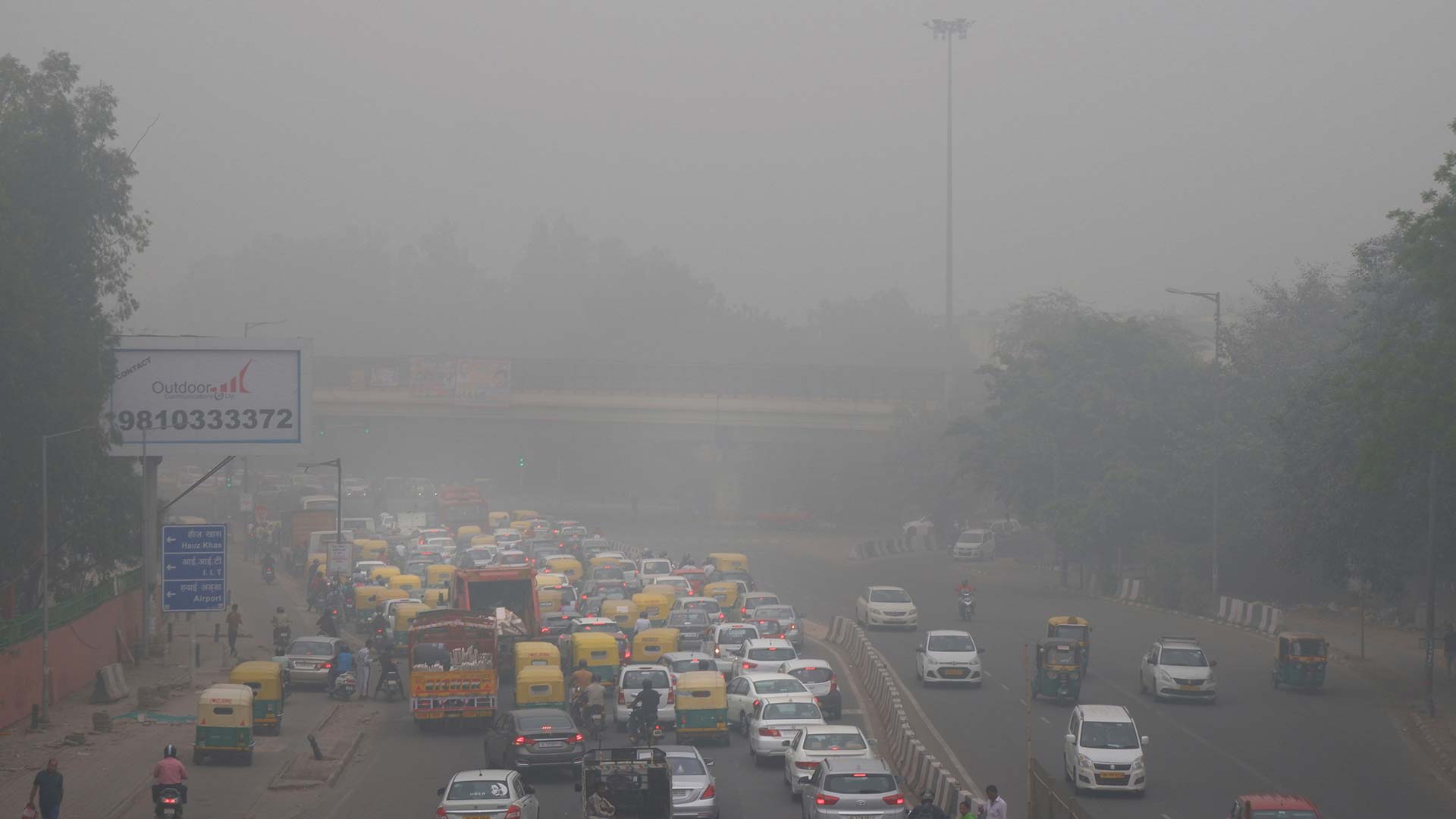 La emergencia de salud en Nueva Delhi por la contaminación obliga a restringir el tráfico