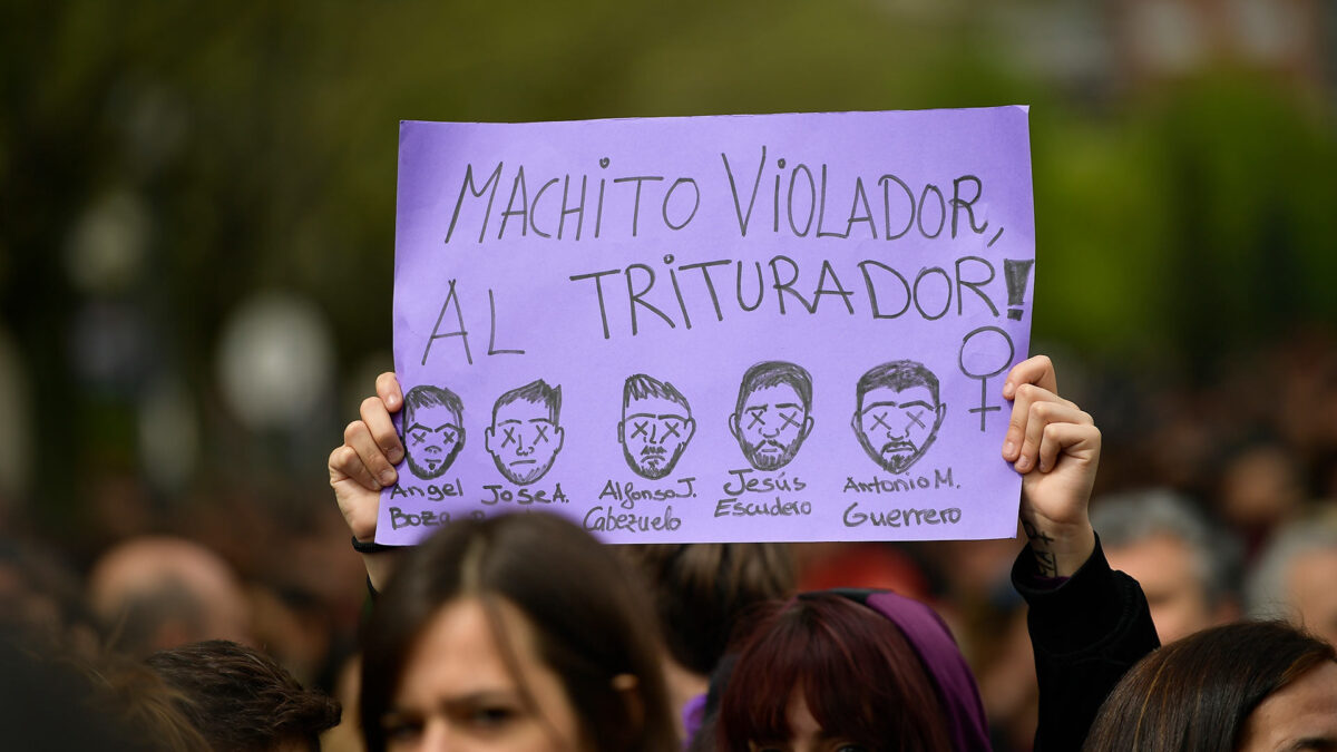 Dos de los miembros de La Manada, condenados a tres años de prisión por grabar la violación en Sanfermines