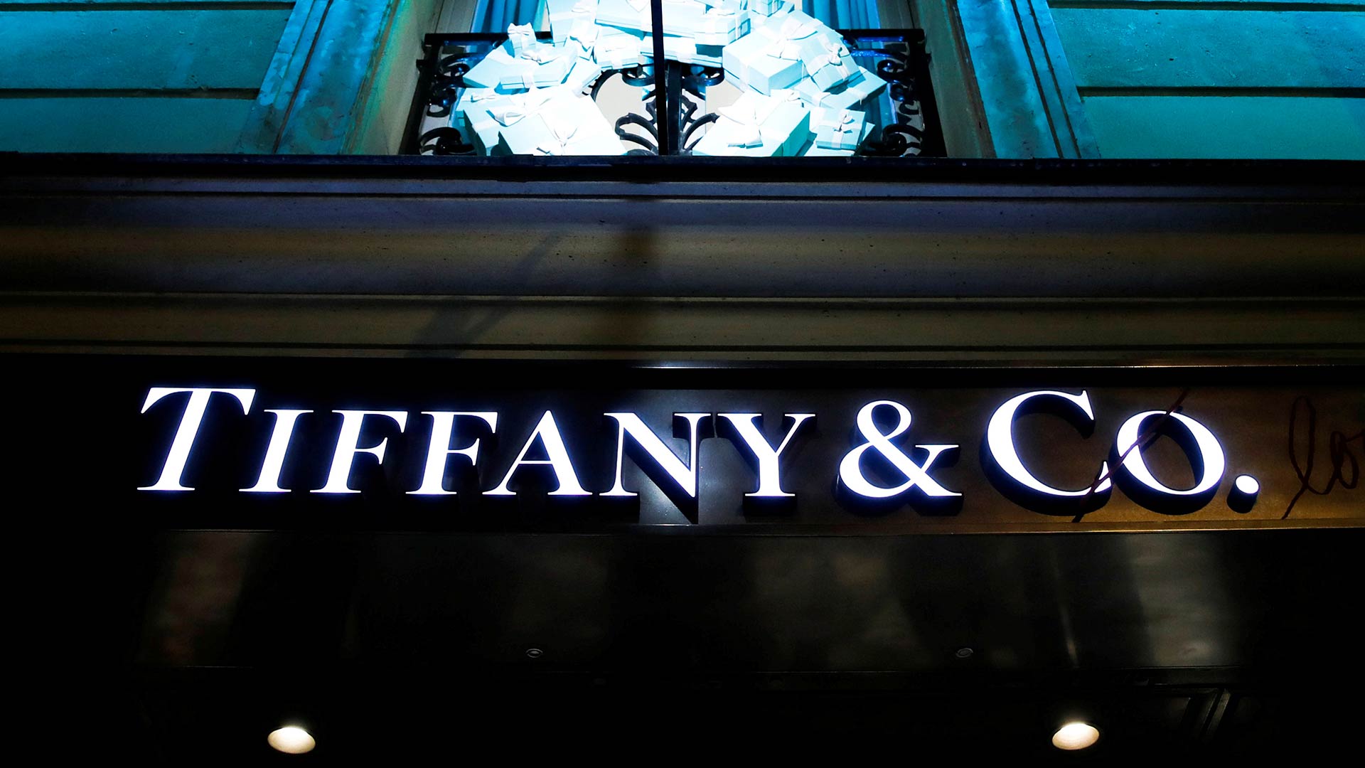 LVMH sella un acuerdo para comprar la joyería Tiffany por 14.700 millones de euros