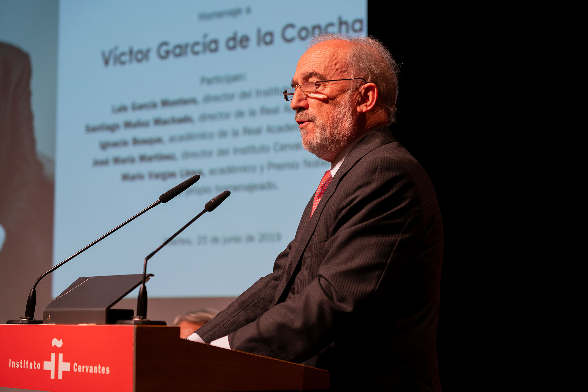 Muñoz Machado, director de la RAE: 'La lengua española acepta muy bien el mestizaje' 3