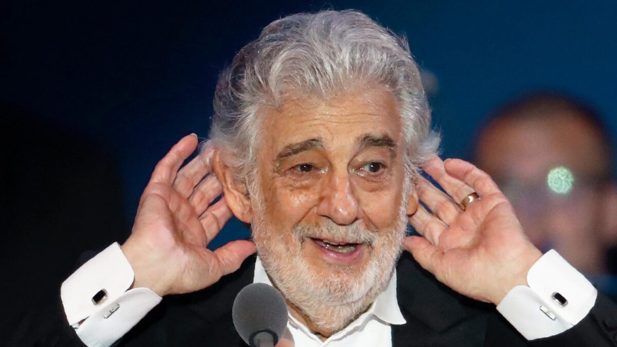 Plácido Domingo asegura que «nunca» se ha comportado «de modo acosador»