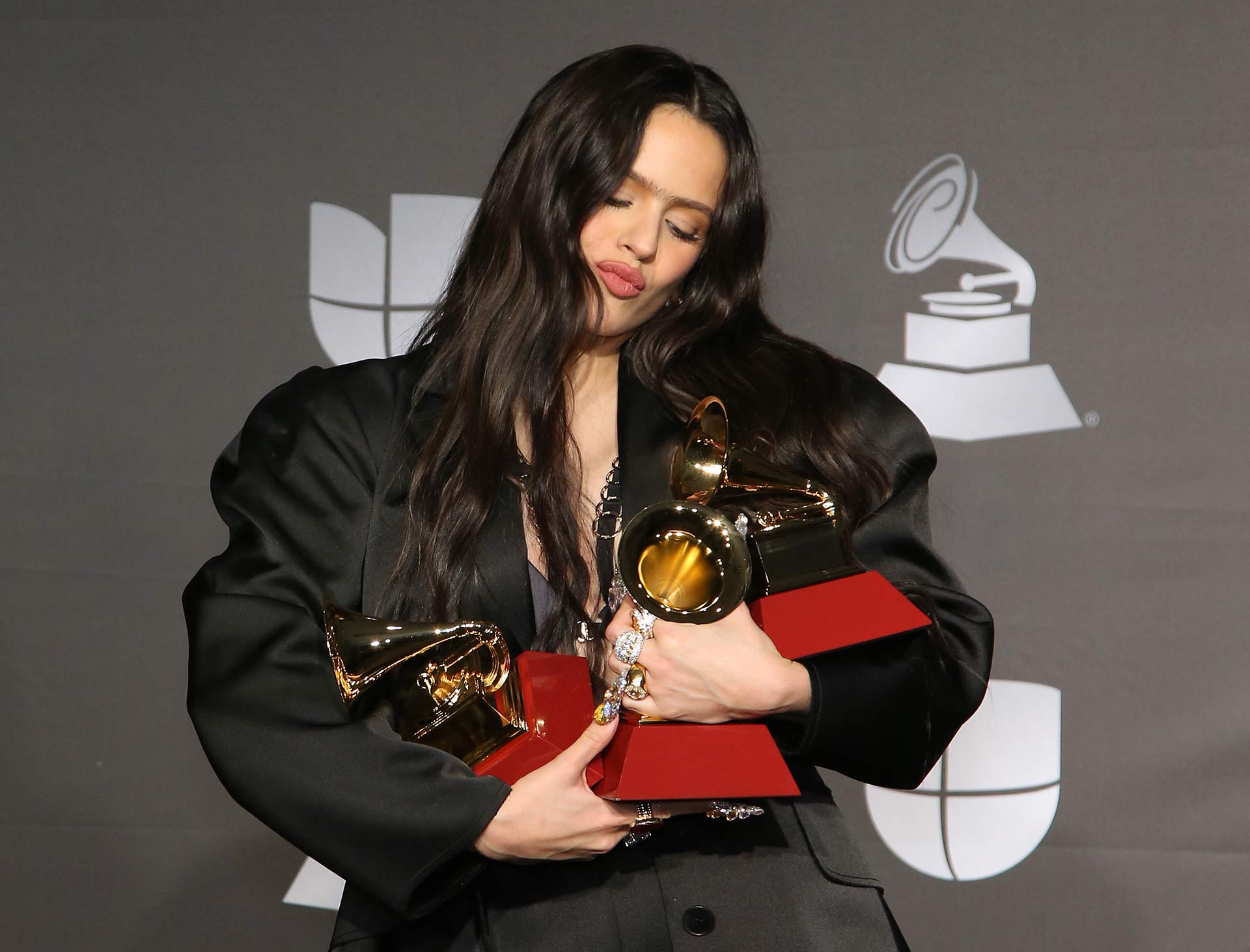 Rosalía y su 'Mal querer' arrasan en los Grammy Latino