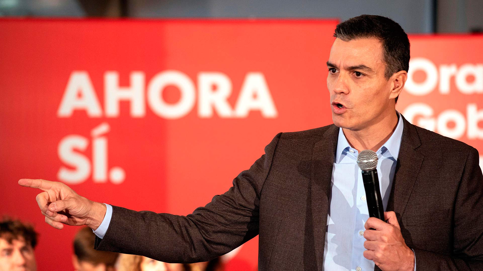 Sánchez arranca la campaña asegurando que el PSOE no va a hacer una gran coalición con el PP