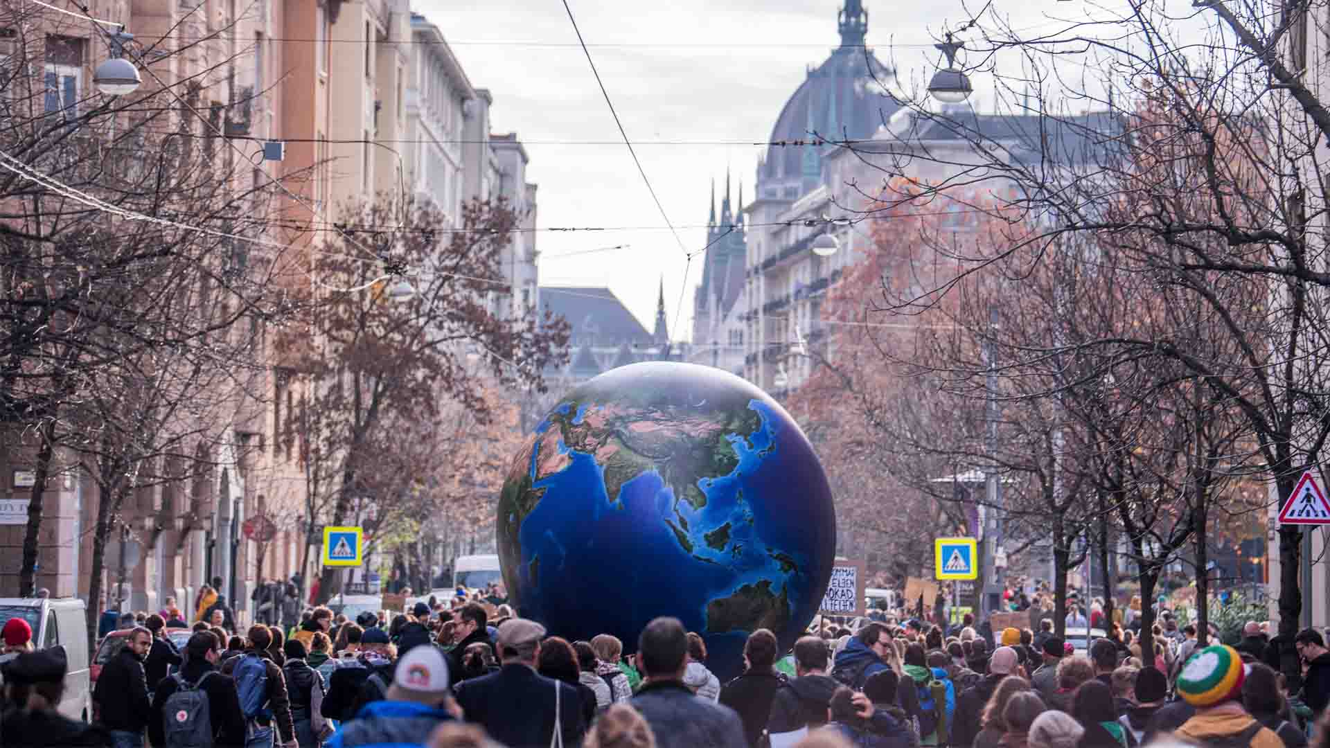La UE logra un acuerdo para alcanzar la neutralidad climática para 2050 a pesar de la negativa de Polonia