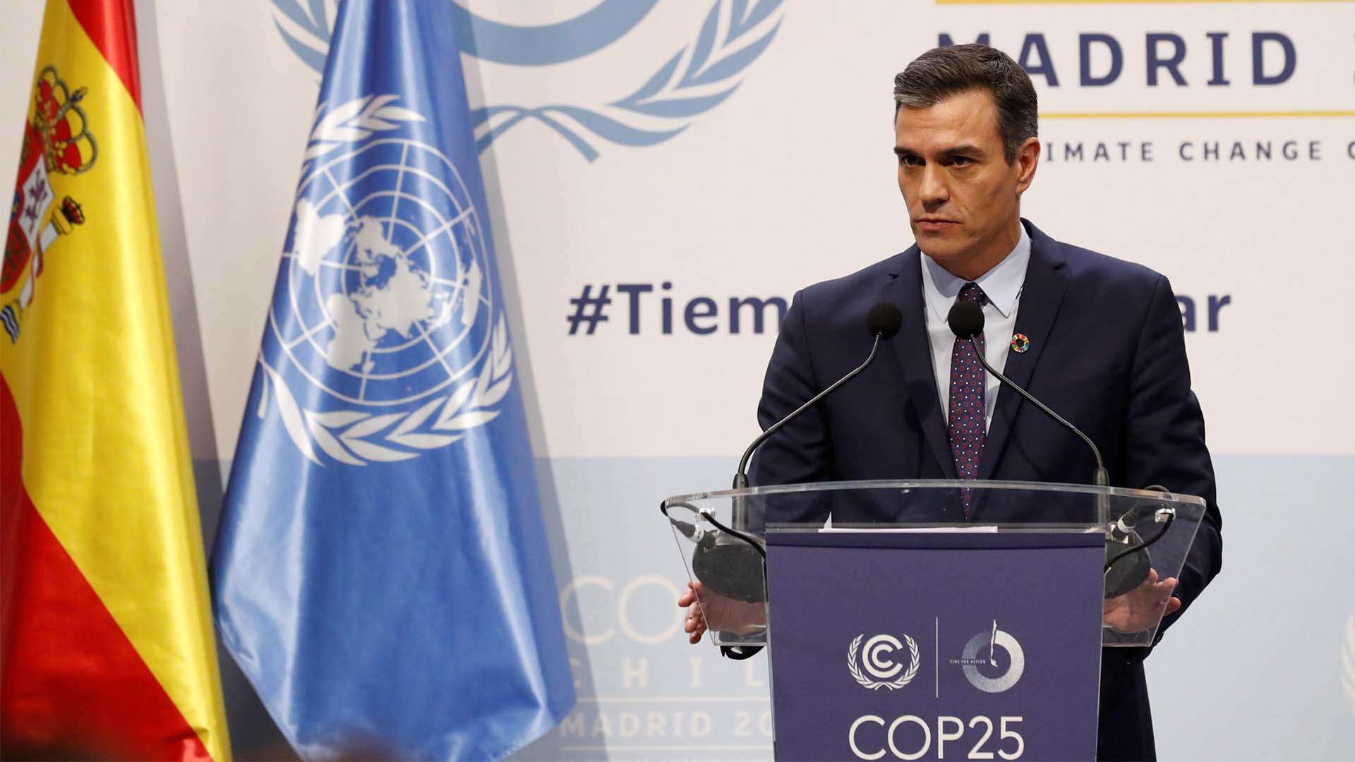 Pedro Sánchez se compromete a reducir las emisiones más de lo que pide la UE