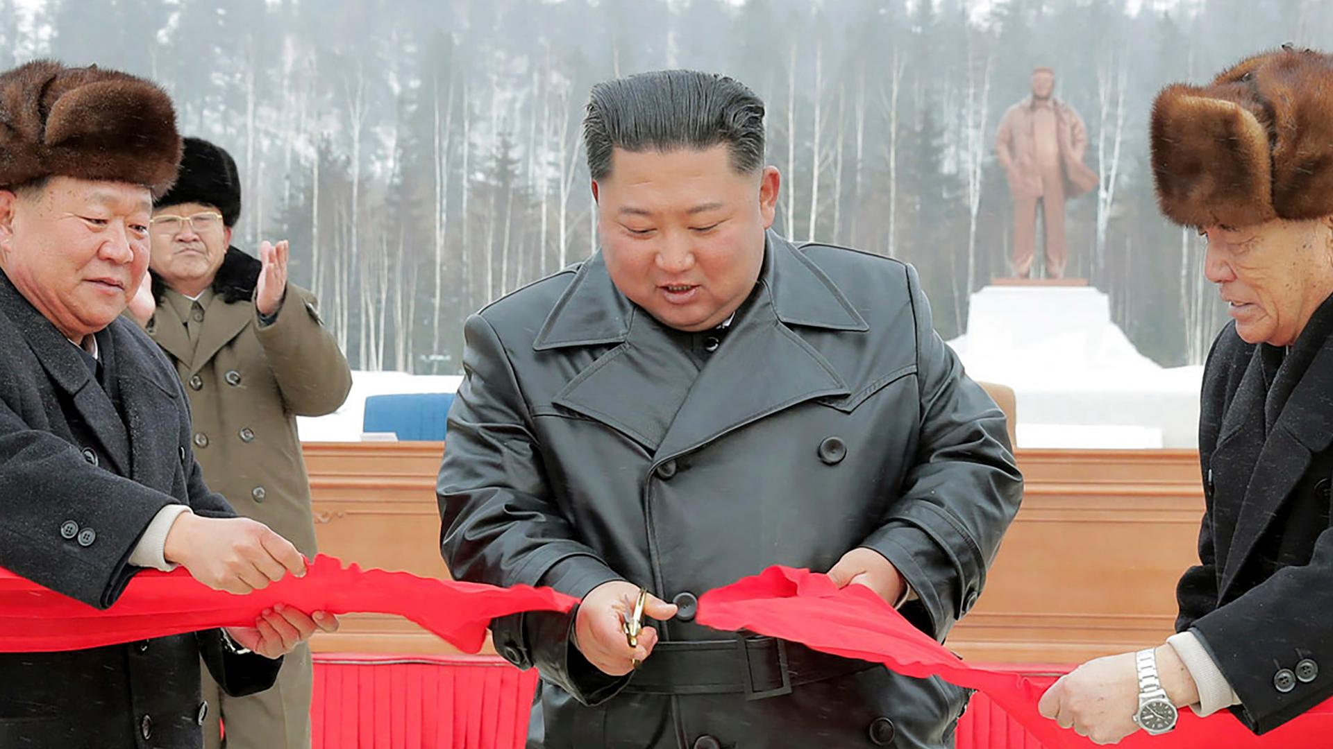 Corea del Norte inaugura la ciudad de Samjiyon, "una utopía urbana del socialismo"